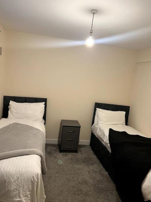 Spacious City Centre Home Near Hospital & M5 Worcester Buitenkant foto